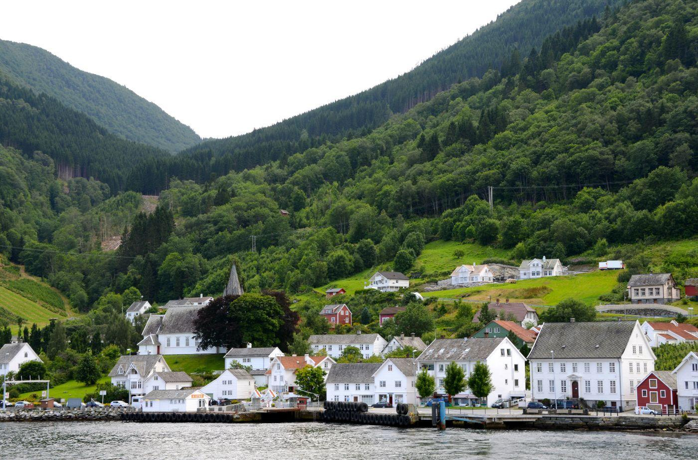 Utne ved fjorden
